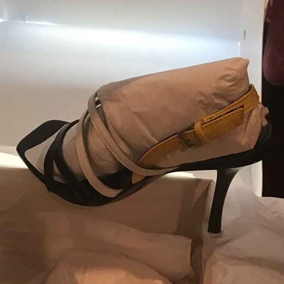 Scrappy Sandals - Picture 2 of 7